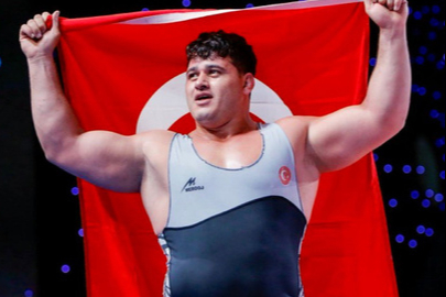 Milli güreşçi Rıza Kayaalp Avrupa ikincisi oldu