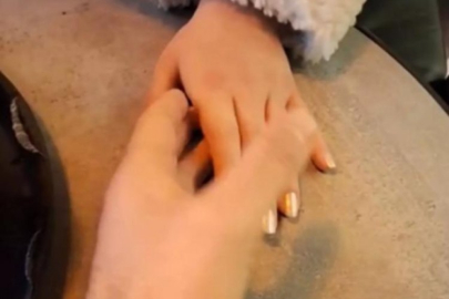 Bir günlüğüne sevgili kiraladı! El ele tutuşmak ekstra ücret