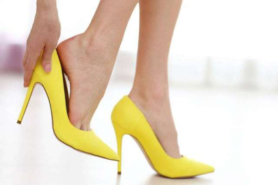 Ayakkabı tutkunları aman dikkat! Sahte ayakkabı büyük tehlike... Kanser olabilirsiniz