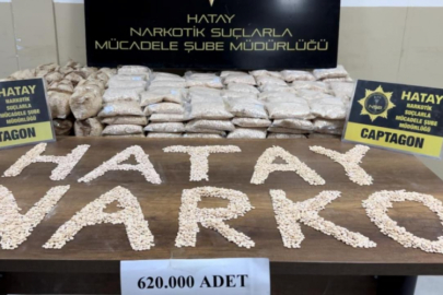 Hatay'da durdurulan araçlarda 620 bin uyuşturucu hap ele geçirildi