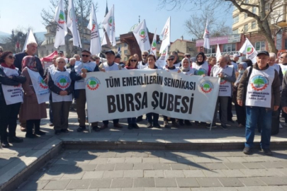 Tüm Emeklilerin Sendikası ucuz gıda kuyruğuna tepki gösterdi!