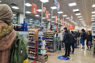 Zincir market kampanya yaptı, Bursa'da raflar boşaldı!