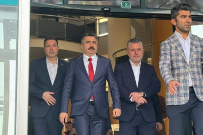 Yıldırım Belediye Başkanı Yılmaz, vatandaşla ve personelle bir arada