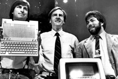 48. yaşını kutluyor: İşte fotoğraflarla Apple tarihi