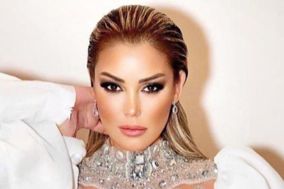 Petek Dinçöz’ün annesi Esra Süay Toğuş gençleşti! Yüz gençleştirme ameliyatı oldu