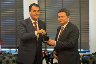 Osmangazi Belediye Başkanı Aydın, görevini devraldı