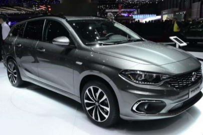 2024'te Türkiye'de satılan en pahalı 10 otomobil