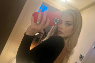 Şarkıcı Petek Dinçöz'ün annesi Esra Süay Toğuş estetik olmuştu! İşte son hali