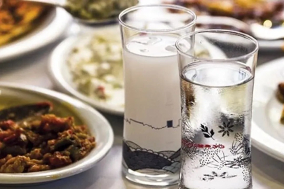 Bir rakı grubuna daha zam