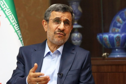 Eski İran Cumhurbaşkanı Ahmedinejad, seçimler için adaylık başvurusu yaptı