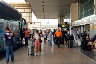 Bursa Terminal'de bayram yoğunluğu!