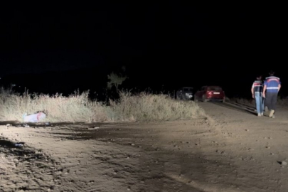 Çobanlık yapan baba-oğul tarla sahibiyle tartıştı!