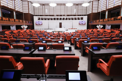 Bakanlar ve milletvekilleri ne kadar maaş alacak?