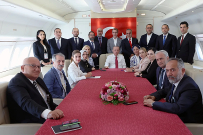 Cumhurbaşkanı Erdoğan'dan KKTC dönüşü gündem değerlendirmesi