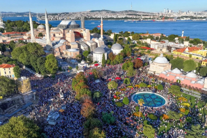 Ayasofya'da Filistin'e destek mitingi