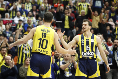 Fenerbahçe, Mert Emre Ekşioğlu'nun sözleşmesini 2 yıllığına uzattı