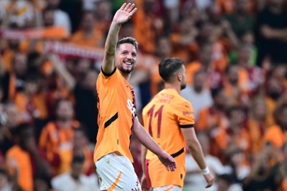 Dries Mertens, gol sayısını 2'ye çıkardı