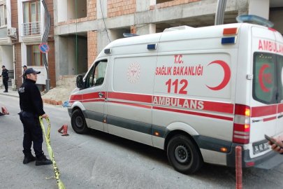 İstanbul'da 4'üncü kattan düşen kadın hayatını kaybetti