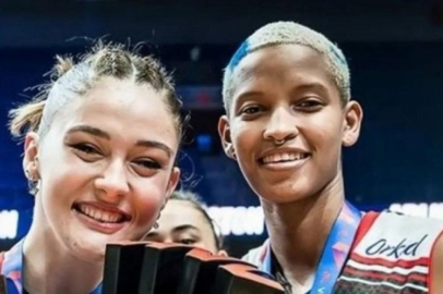 Melissa Vargas'a Küba esintili doğum günü sürprizi!