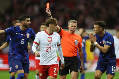 Dominik Livakovic'in gördüğü kırmızı kart gündem oldu: Şaka mı bu