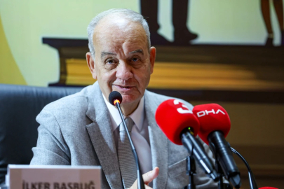 Kitap fuarında İlker Başbuğ'a katılımcıdan FETÖ tepkisi