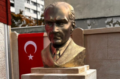 Fransa'nın ilk Atatürk büstü açıldı