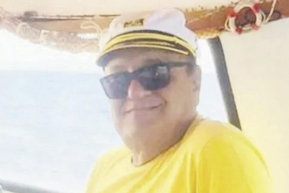 Ünlü iş adamı yasak aşkından olan çocuğunu reddetti!