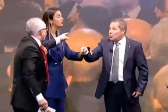 Canlı yayında gazetecilerin anlaşılmayan 'meclis barikatı' tartışması - Bursa 5n1k