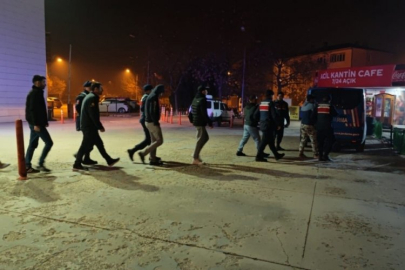 Bursa'da Afganistan uyruklu 7 göçmen yakalandı!