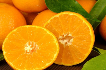 Tadına doyulmuyor! Bu yöntemle ekşi portakallar bal gibi oluyor…