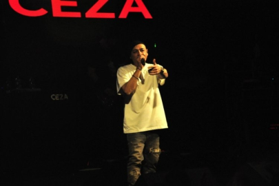 Bursa'da Ceza'dan unutulmaz konser