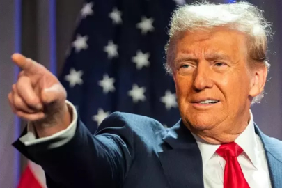 Trump'tan iki ülkeyi kızdıran açıklamalar! Panama Kanalı’ndan sonra gözünü Grönland’a dikti: “Kazıklanıyoruz” ve "mutlak bir zorunluluk" çıkışı…