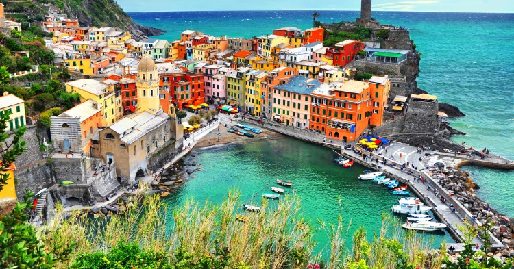 10. Cinque Terre, İtalya