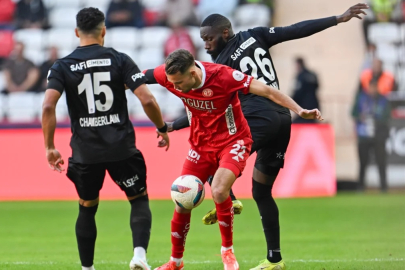 Beşiktaş, Antalyaspor deplasmanında iki puan bıraktı