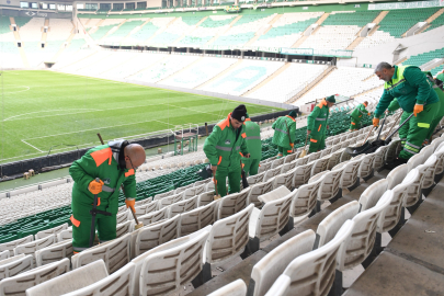 Stadyumun temizliğine Osmangazi desteği