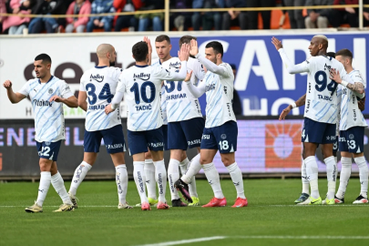 Fenerbahçe, Alanyaspor'u iki golle geçti