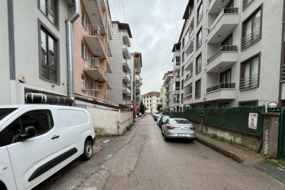 Kocaeli'de 25 günlük erkek bebeği sokağa bırakan annesi çıktı