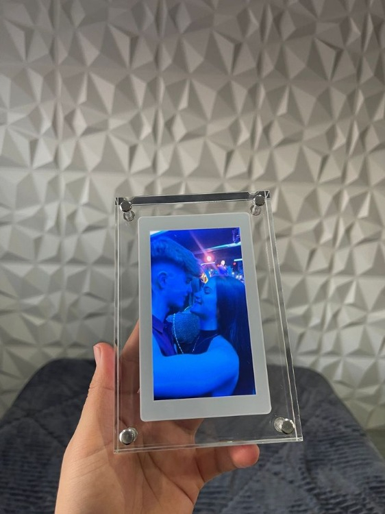 Dijital Fotoğraf Çerçevesi