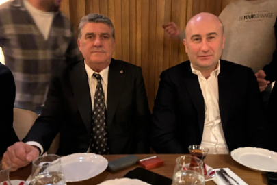 Serdal Adalı ile Hüseyin Yücel iftar yemeğinde bir araya geldi