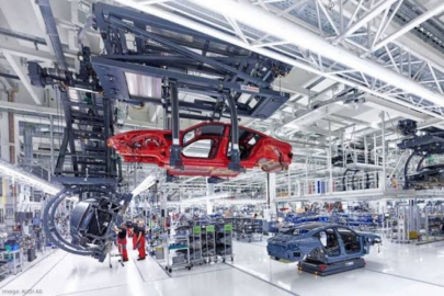 Dünyaca ünlü otomotiv devi teslimatları askıya aldı!