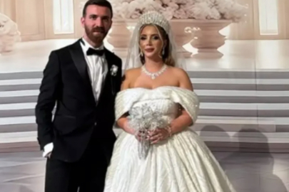 Fenomen Aleyna Dalveren evlendi altınlar olay oldu! Altın taç, kemer, kolye ve külçe altınlar...