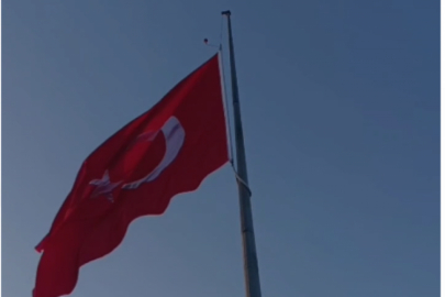 Üstümüzden eksilmesin gölgesi! Bursa'da o ilçenin en yüksek noktasında gurur veren görüntü...