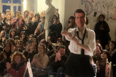 MSGSÜ öğrenilerinin Ekrem İmamoğlu maskeli defilesi