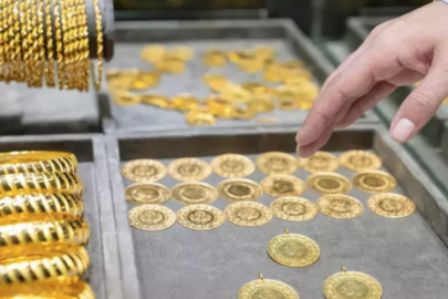 Rekor üstüne rekor kırıyor! Dünyaca ünlü banka altın tahminini yükseltti