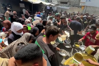 Gazze'de Filistinlilere sıcak yemek dağıtıldı