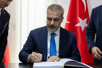 Hakan Fidan'dan Cezayir’e resmi ziyaret