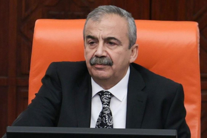 Ali Fuat Önder: Ülkücüler Sırrı Süreyya'ya kan vermek istedi