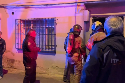 Bursa’da iki katlı evde yangın çıktı