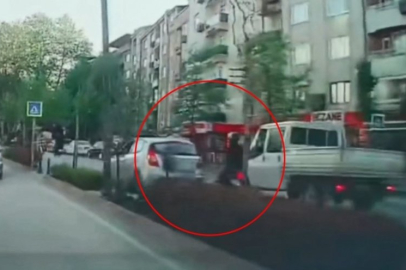 Bursa'da trafik iyi niyet tanımadı: O anlar kamerada...