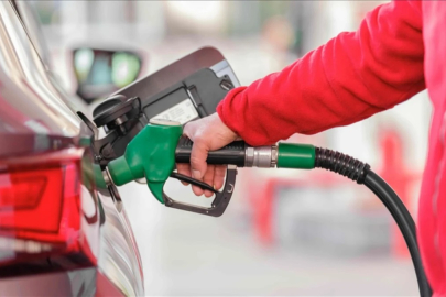 Akaryakıtta tabela değişti: Pompaya zam geldi! İşte, 23 Nisan güncel motorin, benzin, LPG fiyatları